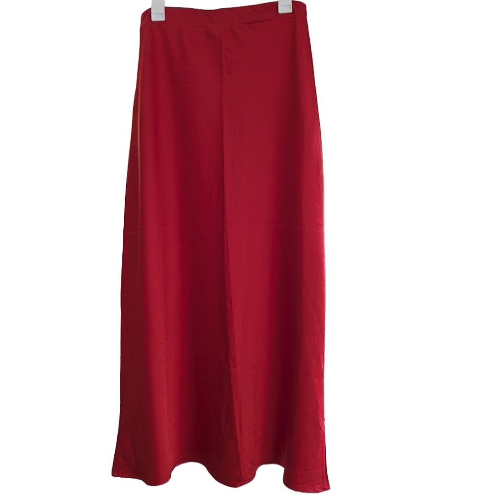 NWOT Lea & Viola Red Satin Slip Skirt